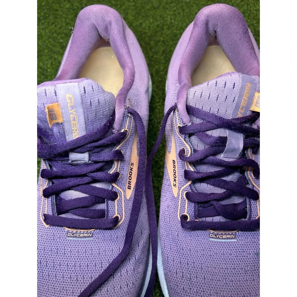 Brooks shoes have